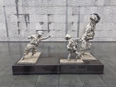 -侵华日军南京大屠杀遇难同胞纪念馆-停车场