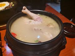 滋补参鸡汤-鑫日千里马朝鲜族小馆(总店)