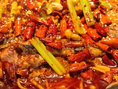 -鸣记脆皮烤鱼·海鲜烤鱼(三八广场店)