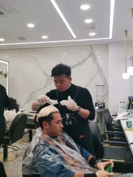 -蓝调造型·烫发·染发