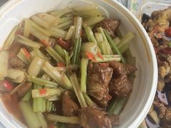 -雀蓝川菜(奥体广场店)