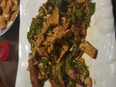 青椒干子炒肉丝-百姓人家家常菜馆(大观·天地MALL店)