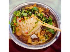 -炳记牛味粉店(四坊路店)