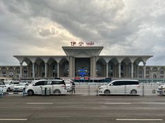 -伊宁站