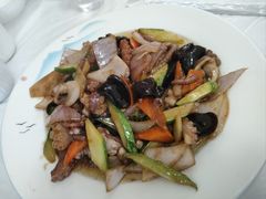 辣炒八爪鱼-宾朋海鲜特色美食餐厅·纯手工鲅鱼水饺(兴海路店)