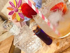 -FLOVIE FLORIST CAFE