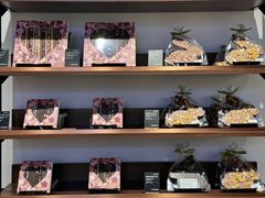 -Laderach 莱德拉(上海环贸iapm店)