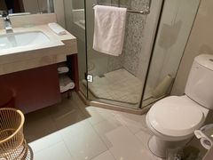 -南京双门楼宾馆(盐仓桥地铁站阅江楼店)