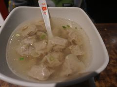 馄炖-四宜糕团店(南大街店)