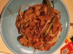 干炒牛肉河粉-避风塘(金山万达店)