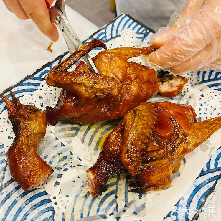 寻味[加油]闹市之中食鸡专门店