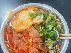 红油牛肉面-薛记襄阳香辣牛肉面(平安路店)