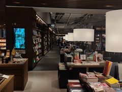 -茑屋书店(天目里店)