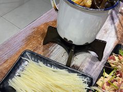 涮毛肚-红岸碳烤齐齐哈尔原味生态烤肉