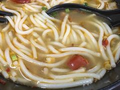 -丫丫桂林米粉(学府店)