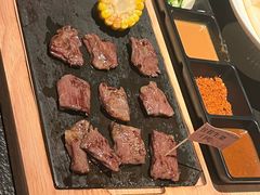 -左庭右院鲜牛肉火锅黑金店(陆家嘴中心店)