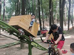 -林间山庄