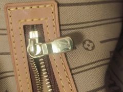 -海星奢选二手奢侈品手表包包鉴定回收寄卖(墨玉南路店)