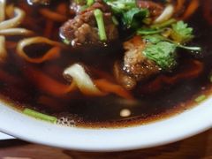 -清真吴记门钉肉饼·喜多利
