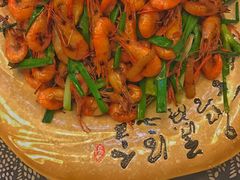葱爆河虾-75幢私房菜馆