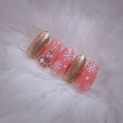 -Pink You美甲洗眉纹绣定制中心