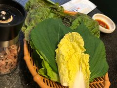 -草家酱蟹炭火烤肉店(珲春南路一店)