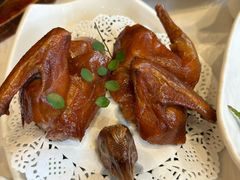 金牌乳鸽-麒茗餐厅·粤菜·宴会厅·海鲜(锦绣路店)