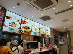-小杨生煎(金山百联购物中心3楼店)