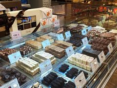 面包甜点陈列柜-VENCHI 闻绮(北京国贸商城店)