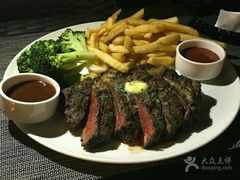 -WOLFGANG PUCK KITCHEN & BAR(迪士尼小镇店)