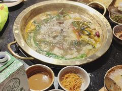 -顶顶汤火牛排火锅·经典铜锅涮肉