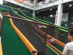 -蒙特利亲子乐园