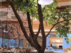 -蜜桃餐厅·伴山(湖滨商业街店)