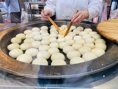 鲜肉月饼-光明邨大酒家(淮海路店)