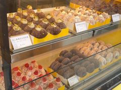 -85度C(生甜甜圈研究工坊·上海平凉店)