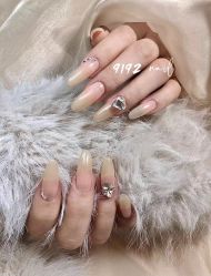 -九一·九二NAIL美甲工作室