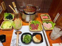 -独食火锅·半米屋台(直营总店)