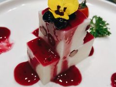 -老船夫婚宴婚庆会馆(延吉路店)