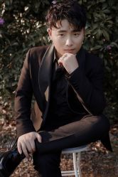 -至臻微拉婚纱摄影