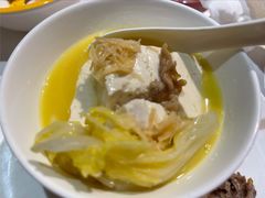 海鲜豆腐煨胶东白菜-广舟(千禧店)