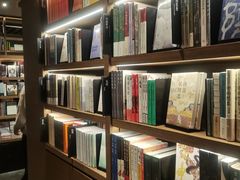 -茑屋书店(天目里店)