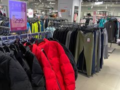 -唯品会(北京国瑞城店)
