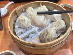 -莱莱小笼·乔艾