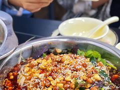-周良天山牛杂城(天山路总店)