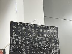 -容里煲仔饭(利丰北路店)