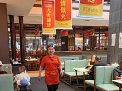 -阿瓦山寨·湘菜现炒·剁椒鱼头王(咸阳总店)