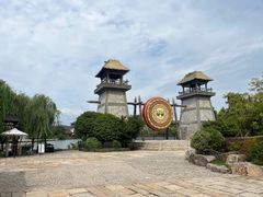 -茅山东方盐湖城景区