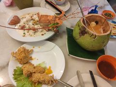 -大树下海鲜饭店