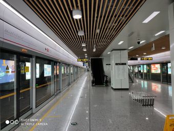 华清大桥(地铁站)