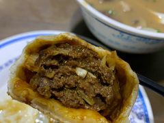 门丁肉饼-老爆肚满五香烧牛羊肉